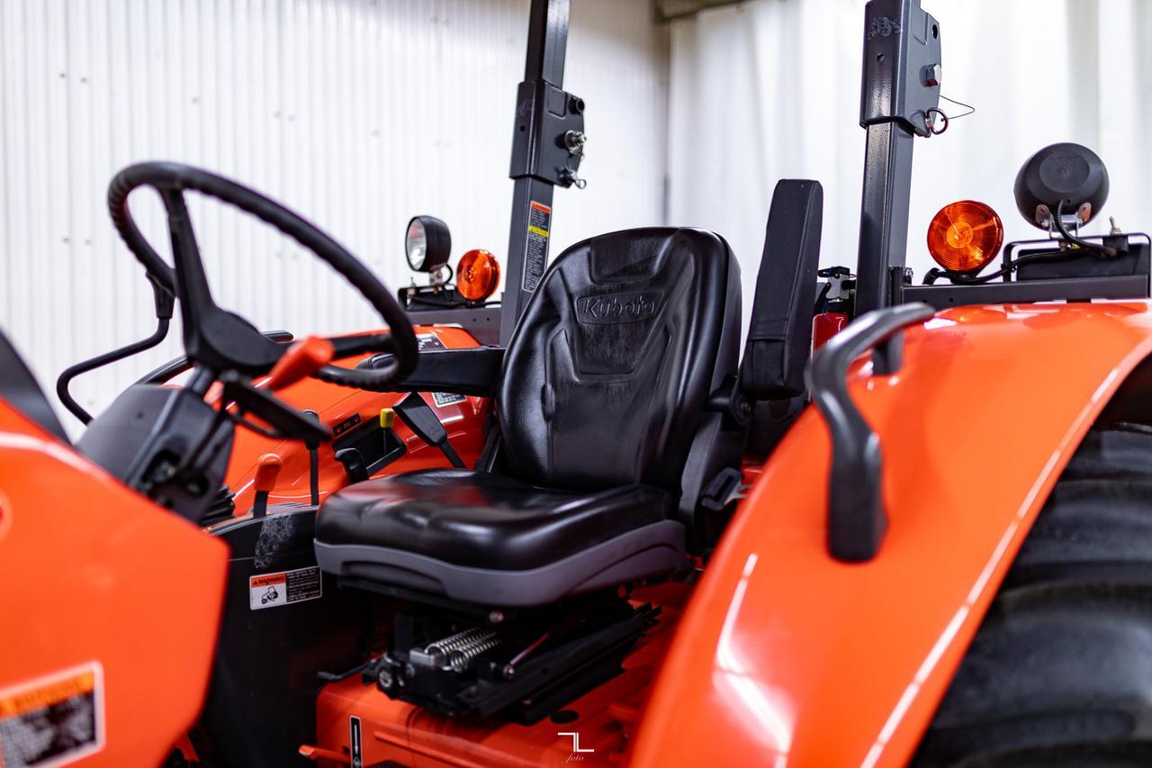 2012 Kubota M5140DTH Tractor with 84" Blade Red Deer AB