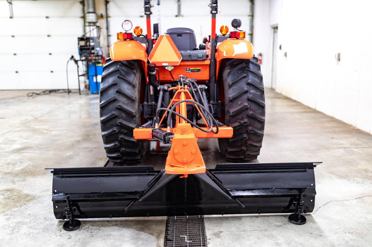 2012 Kubota M5140DTH Tractor with 84" Blade Red Deer AB