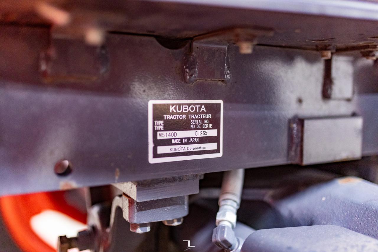 2012 Kubota M5140DTH Tractor with 84" Blade Red Deer AB