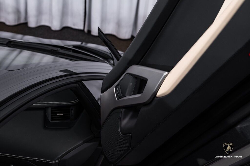 2012 Lamborghini Aventador LP 700-4 North Miami Beach FL