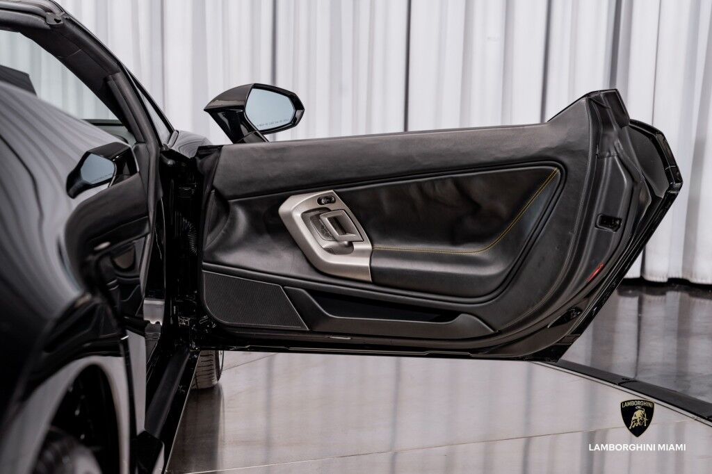 2012 Lamborghini Gallardo LP560-4 Spyder North Miami Beach FL