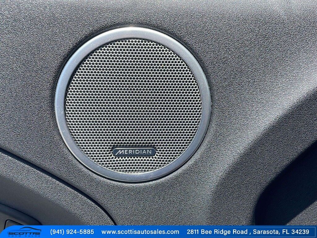 2012 Land Rover Range Rover Evoque Pure Premium~BLUETOOTH~CRUISE CONTROL~LEATHER SEATS~MOONROOF/ SUNROOF~PANORAMIC MOONROOF / SUNROOF~PREMIUM SOUND SYSTEM~SURROUND VIEW CAMERA~TURBOCHARGER Sarasota FL
