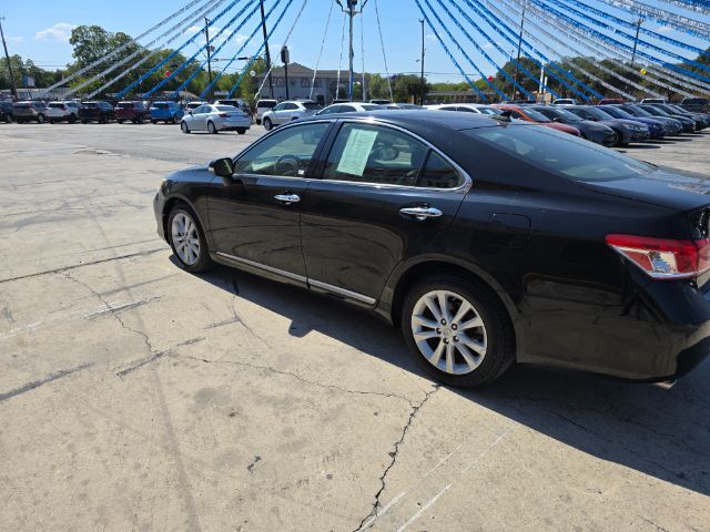 2012 Lexus ES 350 photo 4