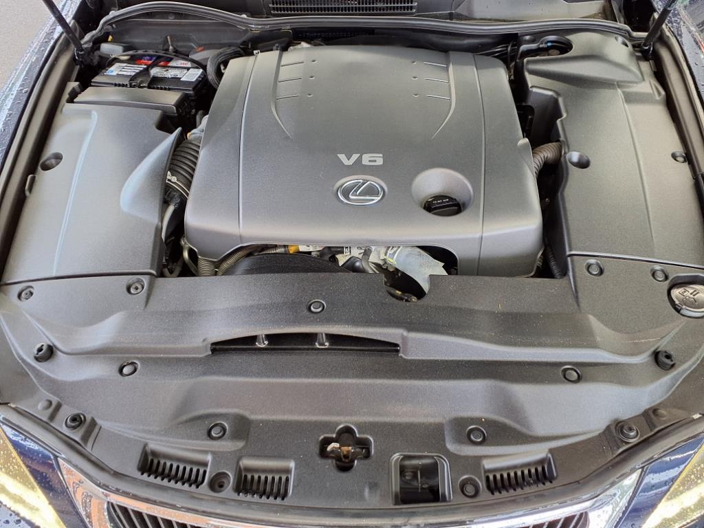 2012 Lexus IS 250C . Roanoke VA