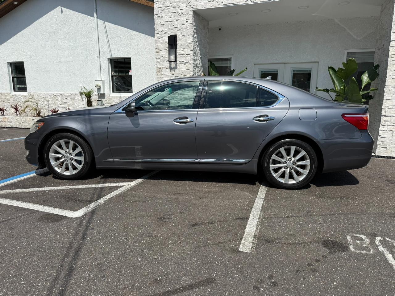 2012 Lexus LS 460 4dr Sdn AWD