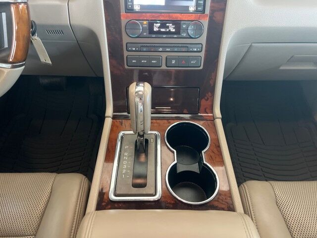 2012 Lincoln Navigator photo 20