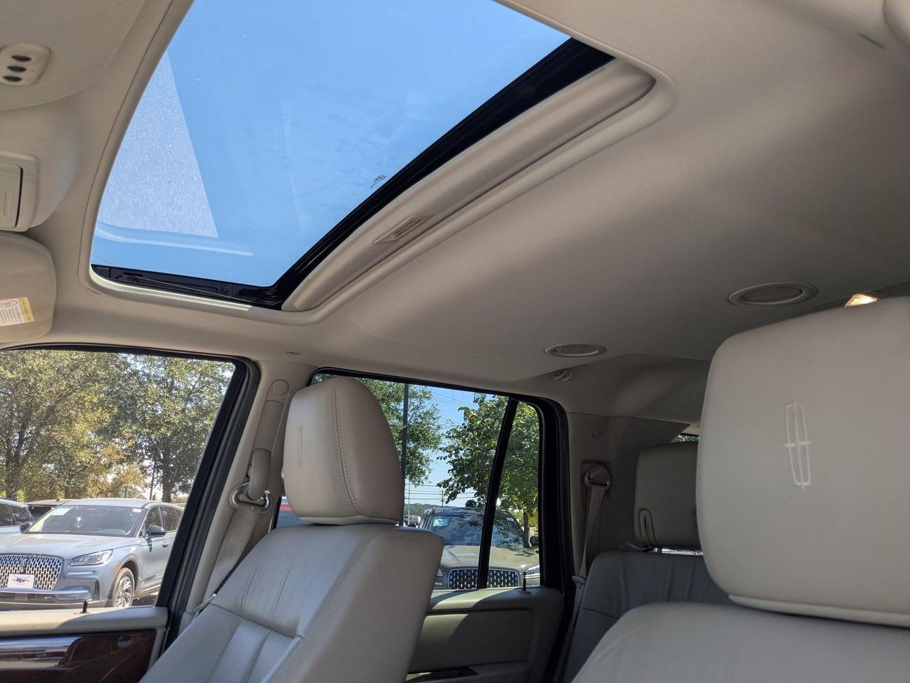 2012 Lincoln Navigator