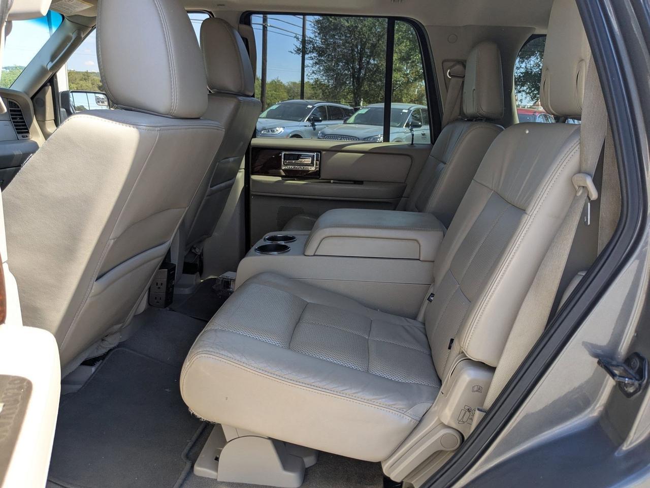 2012 Lincoln Navigator