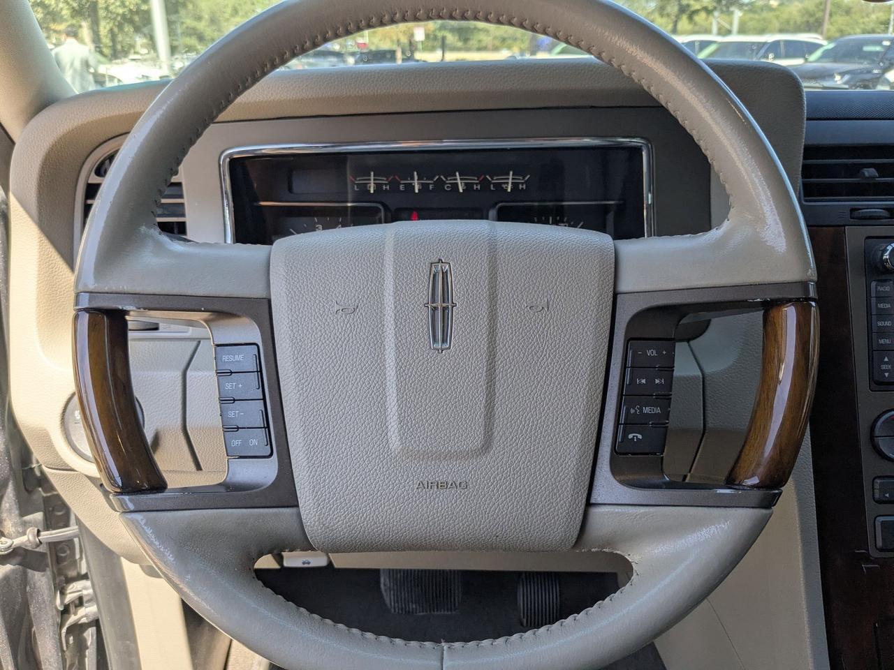 2012 Lincoln Navigator