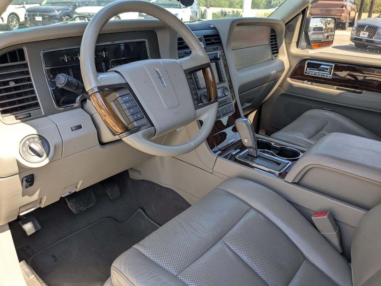 2012 Lincoln Navigator