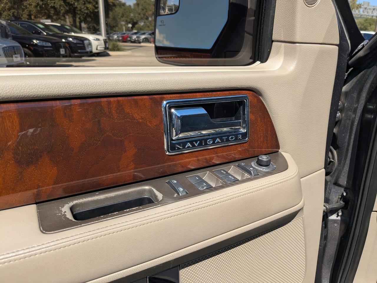 2012 Lincoln Navigator