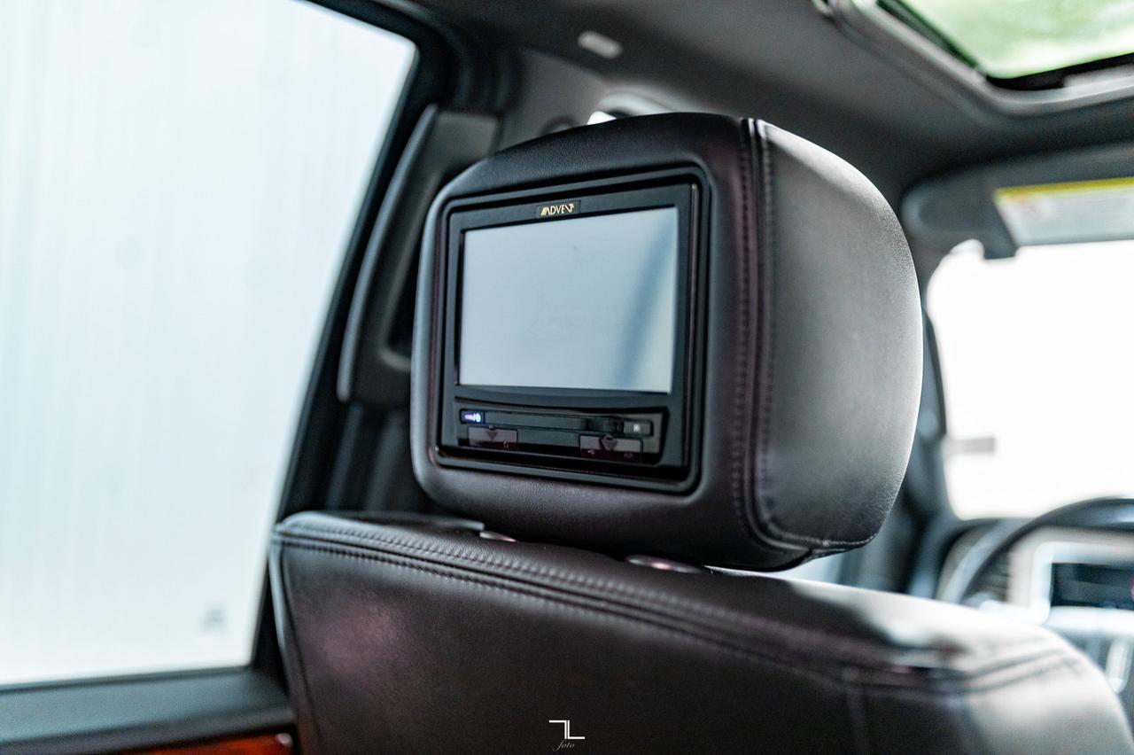 2012 Lincoln Navigator AWD Luxury Edition Leather Roof Nav DVD Red Deer AB