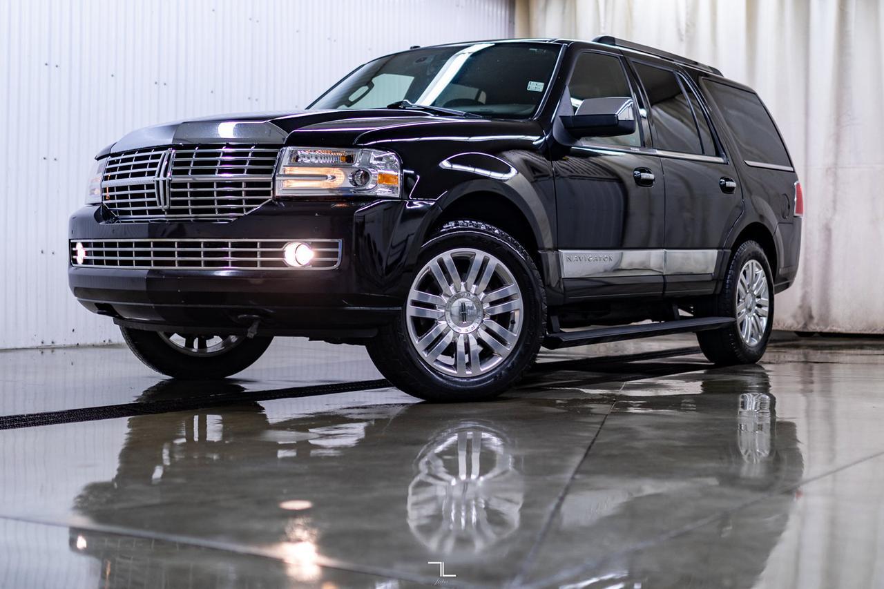 2012 Lincoln Navigator AWD Luxury Edition Leather Roof Nav DVD Red Deer AB