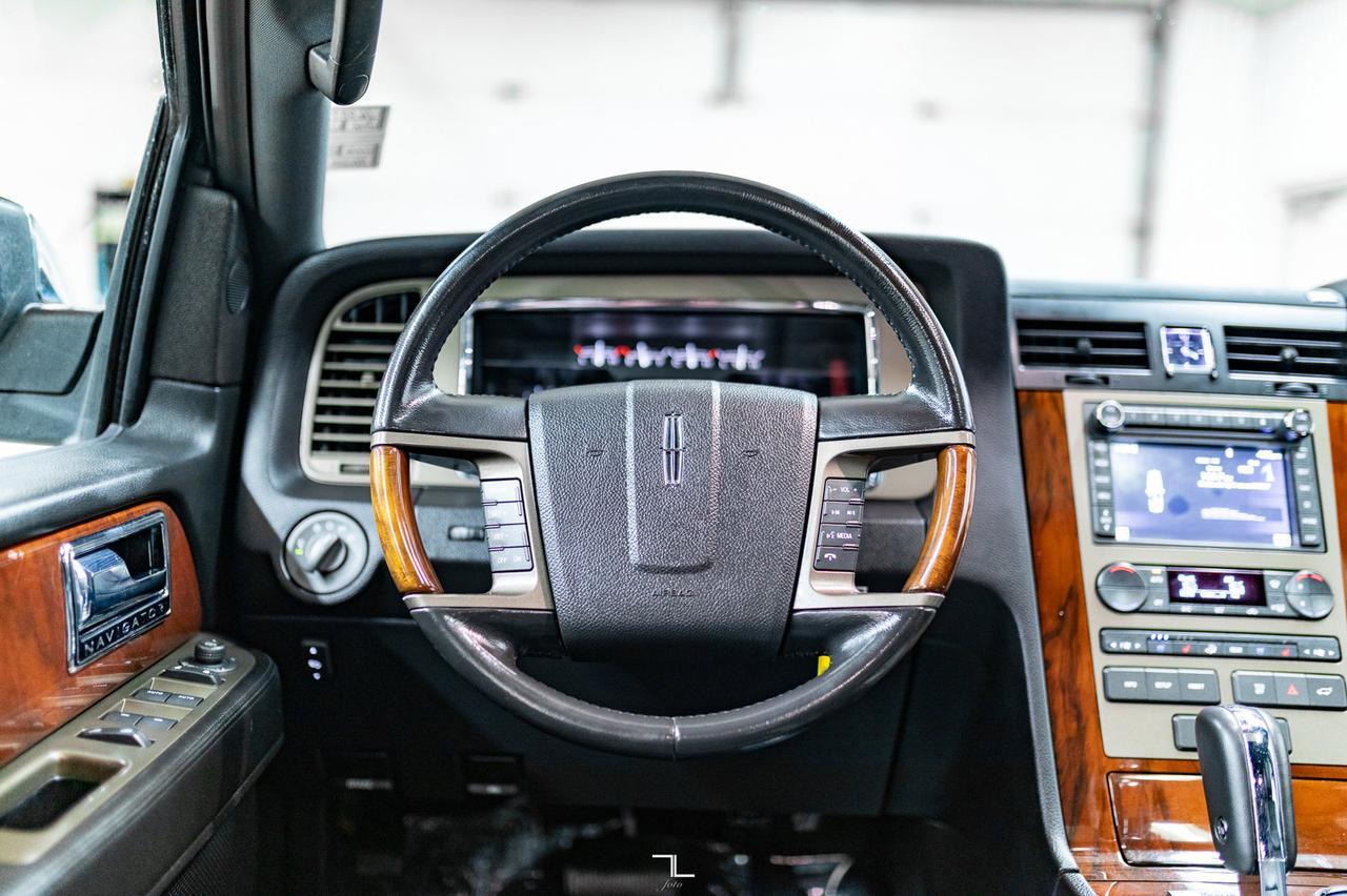 2012 Lincoln Navigator AWD Luxury Edition Leather Roof Nav DVD Red Deer AB