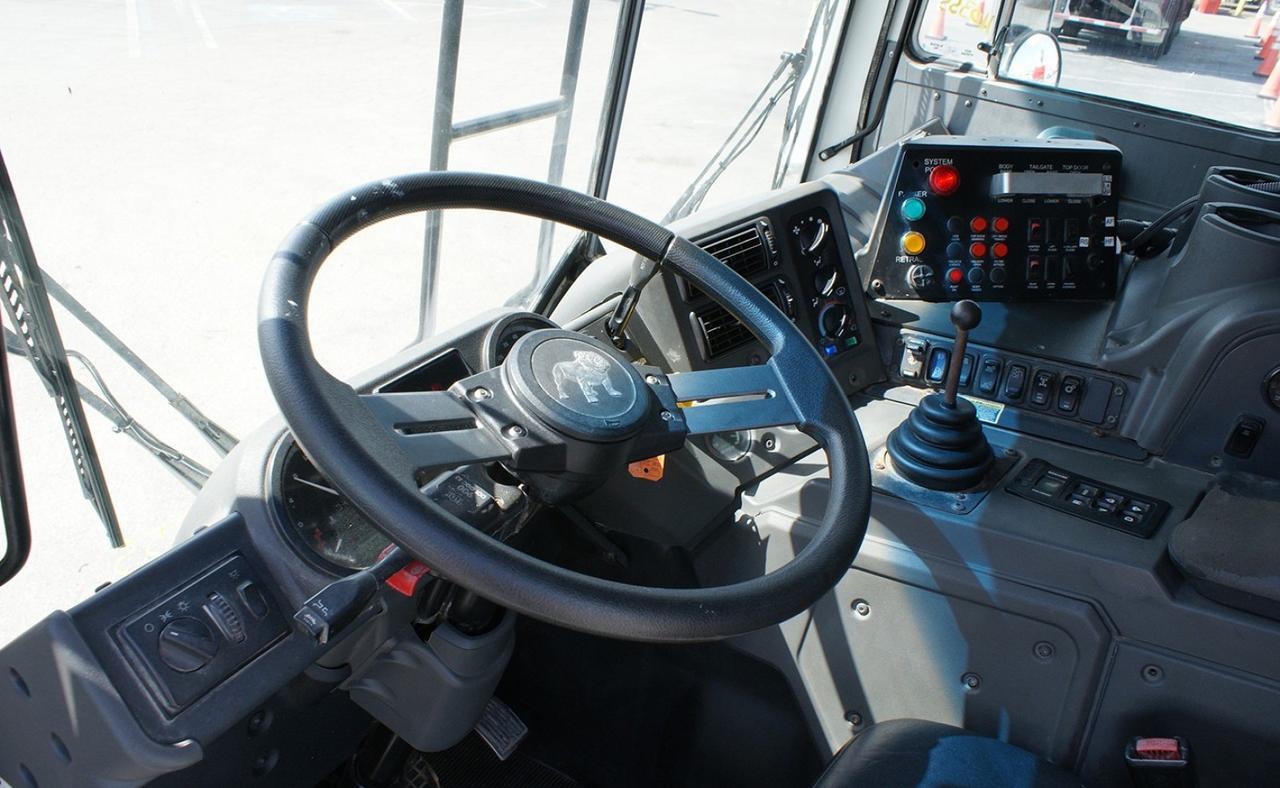 2012 Mack MRU613 40 yard Heil Front Loader Garbage Truck Tampa FL