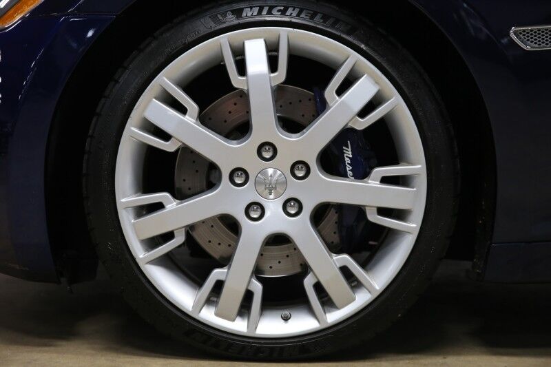 2012 Maserati GranTurismo Convertible Plainview NY