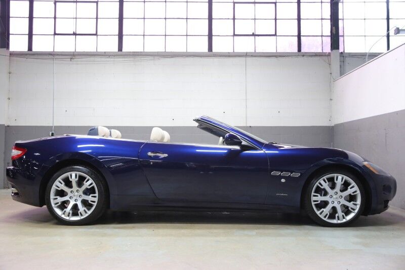2012 Maserati GranTurismo Convertible Plainview NY