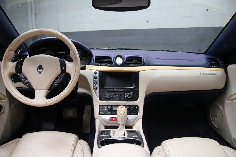 2012 Maserati GranTurismo Convertible Plainview NY