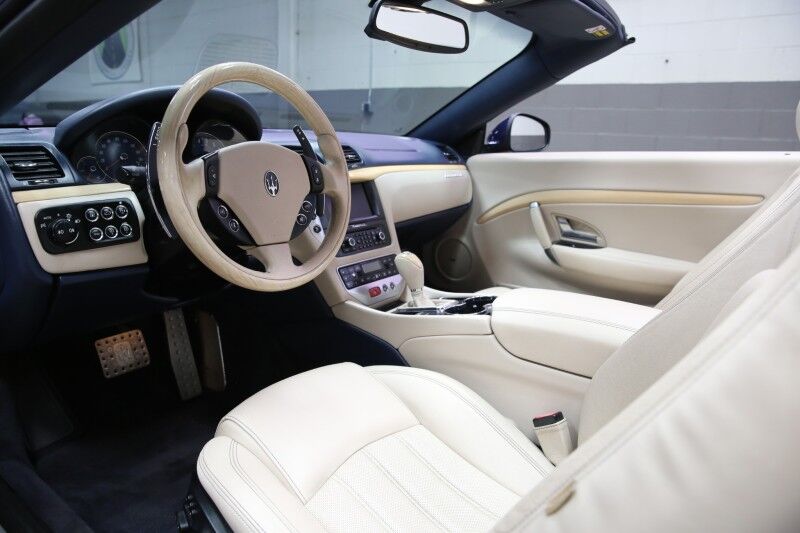2012 Maserati GranTurismo Convertible Plainview NY
