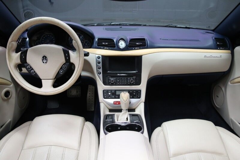 2012 Maserati GranTurismo Convertible Plainview NY