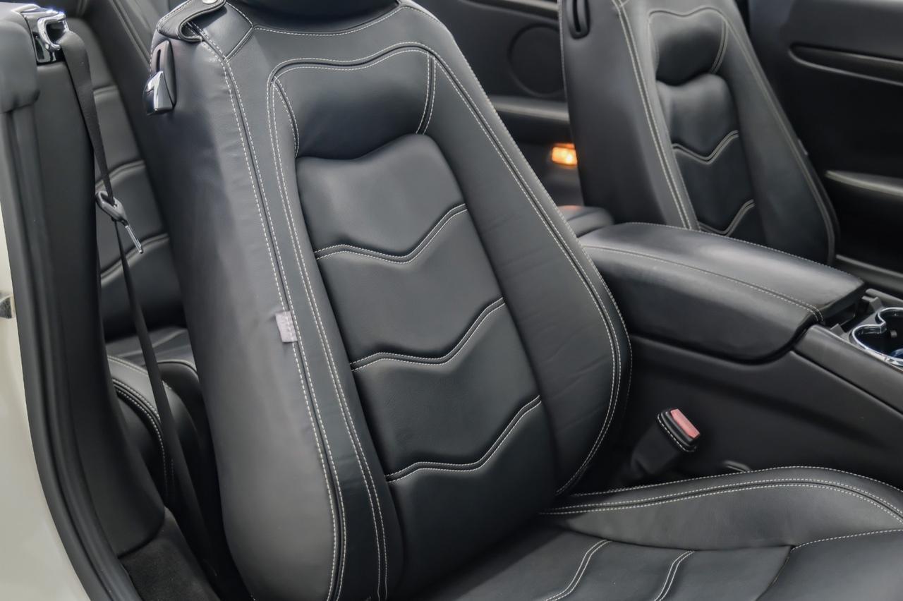 2012 Maserati GranTurismo Convertible SPORT NAVIGATION LEATHER HEATED SEATS FRONT AND REAR PARKING SENSORS BOSE SOUND PADDLE SHIFTERS Carrollton TX