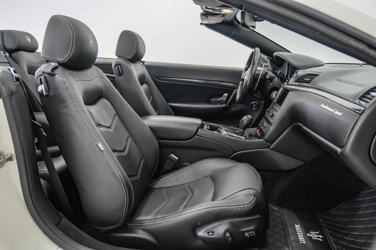 2012 Maserati GranTurismo Convertible SPORT NAVIGATION LEATHER HEATED SEATS FRONT AND REAR PARKING SENSORS BOSE SOUND PADDLE SHIFTERS Carrollton TX