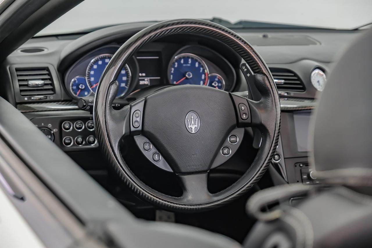 2012 Maserati GranTurismo Convertible SPORT NAVIGATION LEATHER HEATED SEATS FRONT AND REAR PARKING SENSORS BOSE SOUND PADDLE SHIFTERS Carrollton TX
