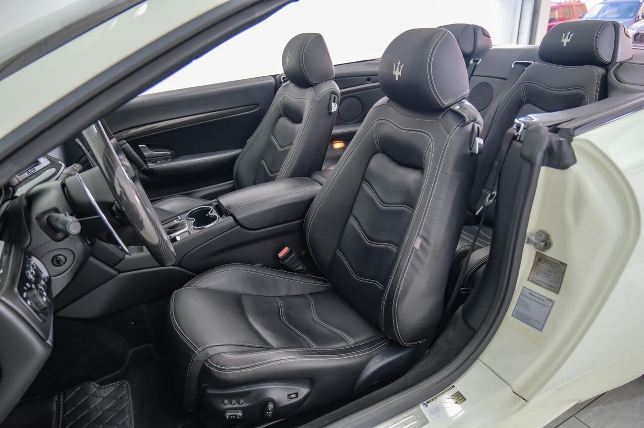 2012 Maserati GranTurismo Convertible SPORT NAVIGATION LEATHER HEATED SEATS FRONT AND REAR PARKING SENSORS BOSE SOUND PADDLE SHIFTERS Carrollton TX