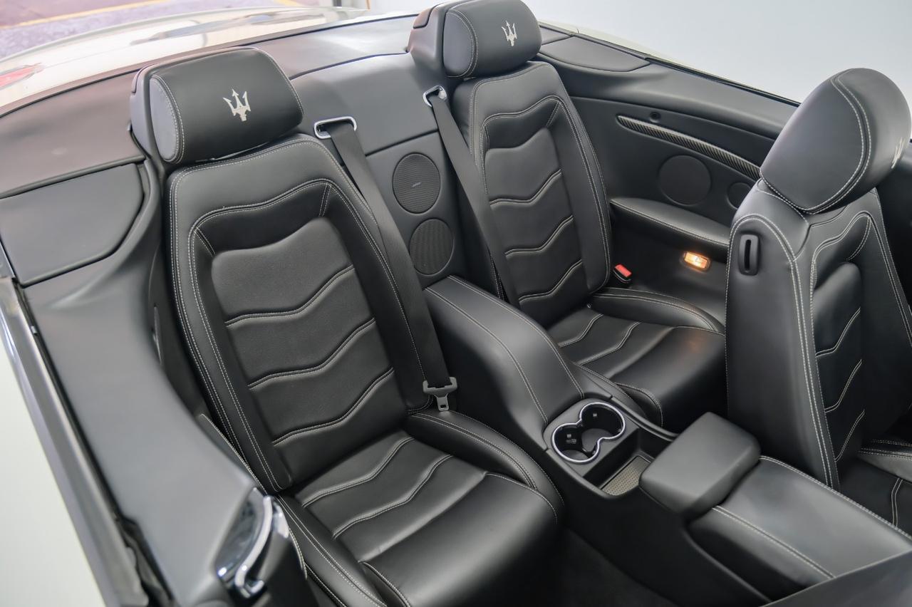 2012 Maserati GranTurismo Convertible SPORT NAVIGATION LEATHER HEATED SEATS FRONT AND REAR PARKING SENSORS BOSE SOUND PADDLE SHIFTERS Carrollton TX