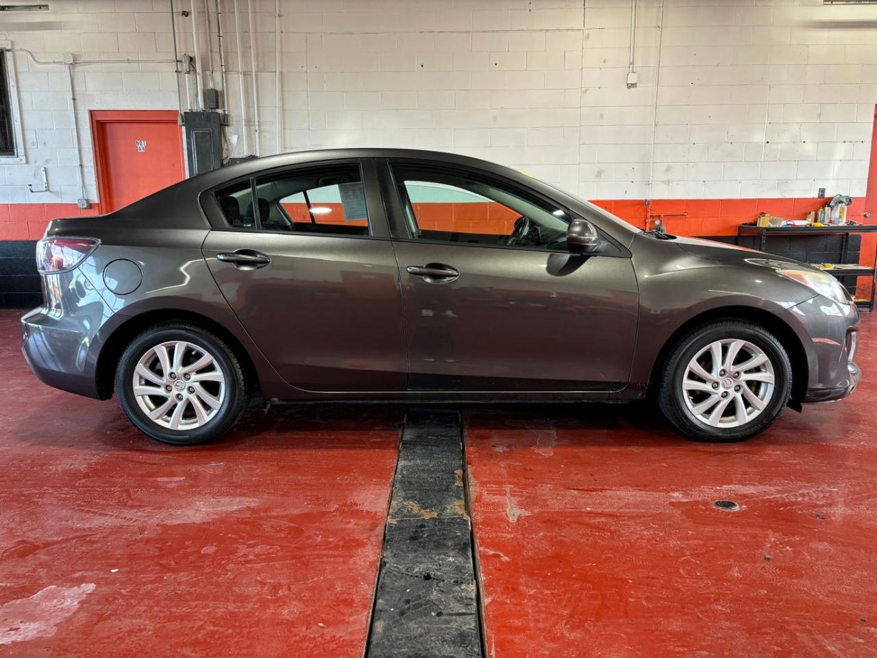 2012 Mazda Mazda3 i Touring