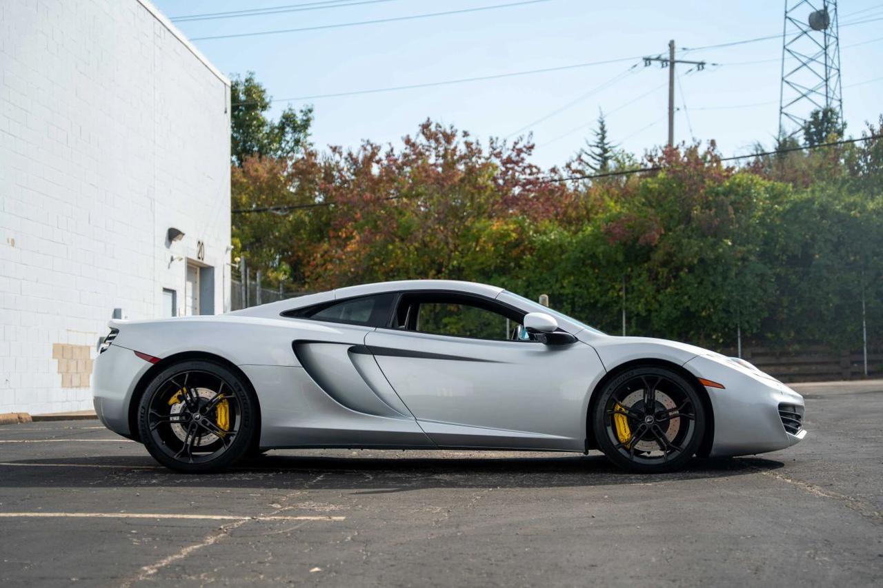 2012 McLaren MP4-12C Coupe 2D St. Louis MO