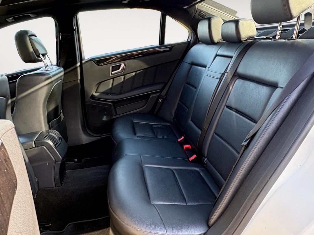 2012 Mercedes-Benz E-Class E 350 Luxury, HEATED SEATS, PANORAMIC MOONROOF, POWER LIFT TRUNK, BACKUP CAMERA WITH PARKING SENSORS, NAVIGATION, BLUETOOTH, PADDLE SHIFTERS, LOW MILEAGE, RIDE IN LUXURY! Virginia Beach VA