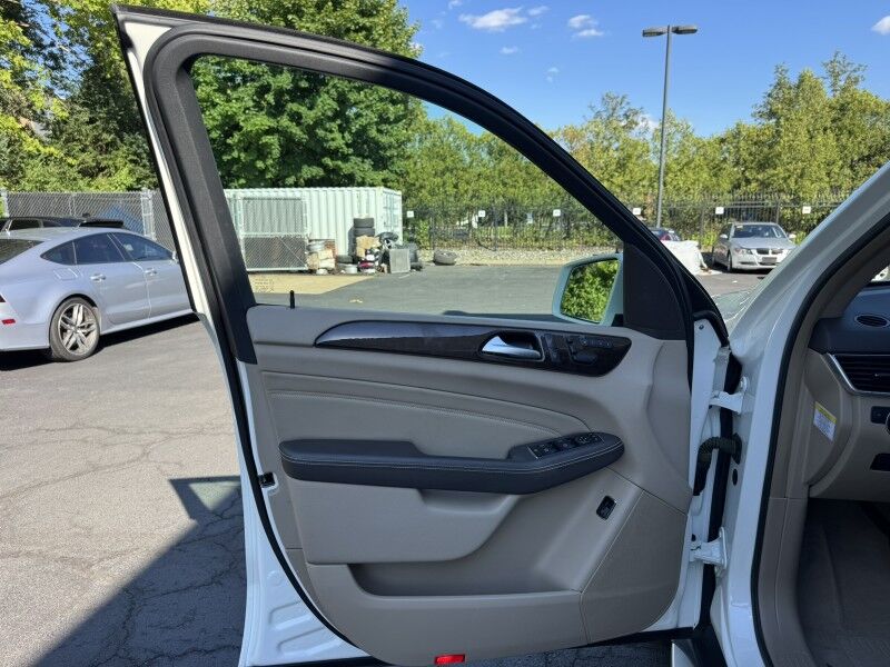 2012 Mercedes-Benz ML350 BlueTEC 4Matic Willow Grove PA