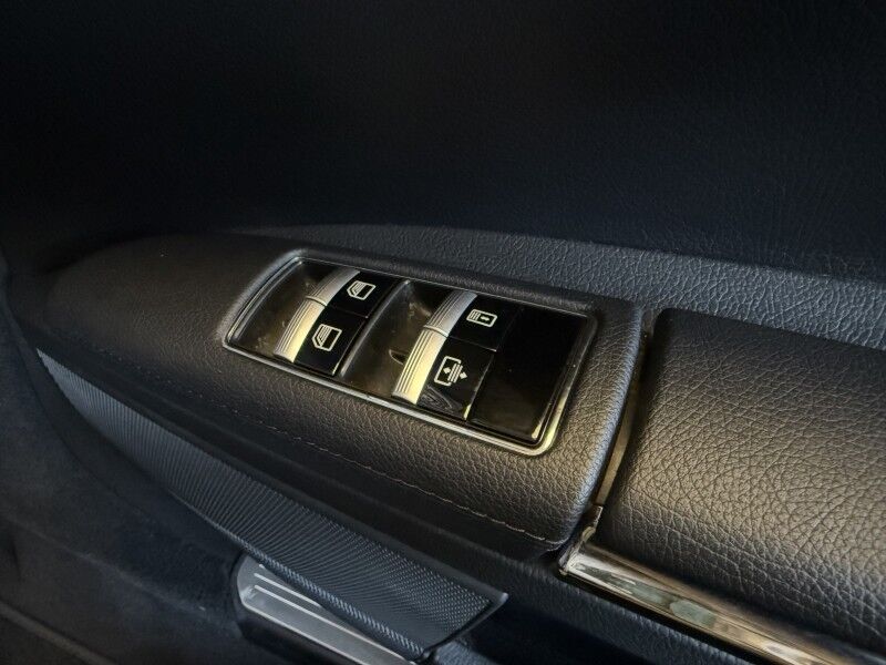 2012 Mercedes-Benz S-Class S 550 4MATIC w/ Premium Package 2 Arlington VA