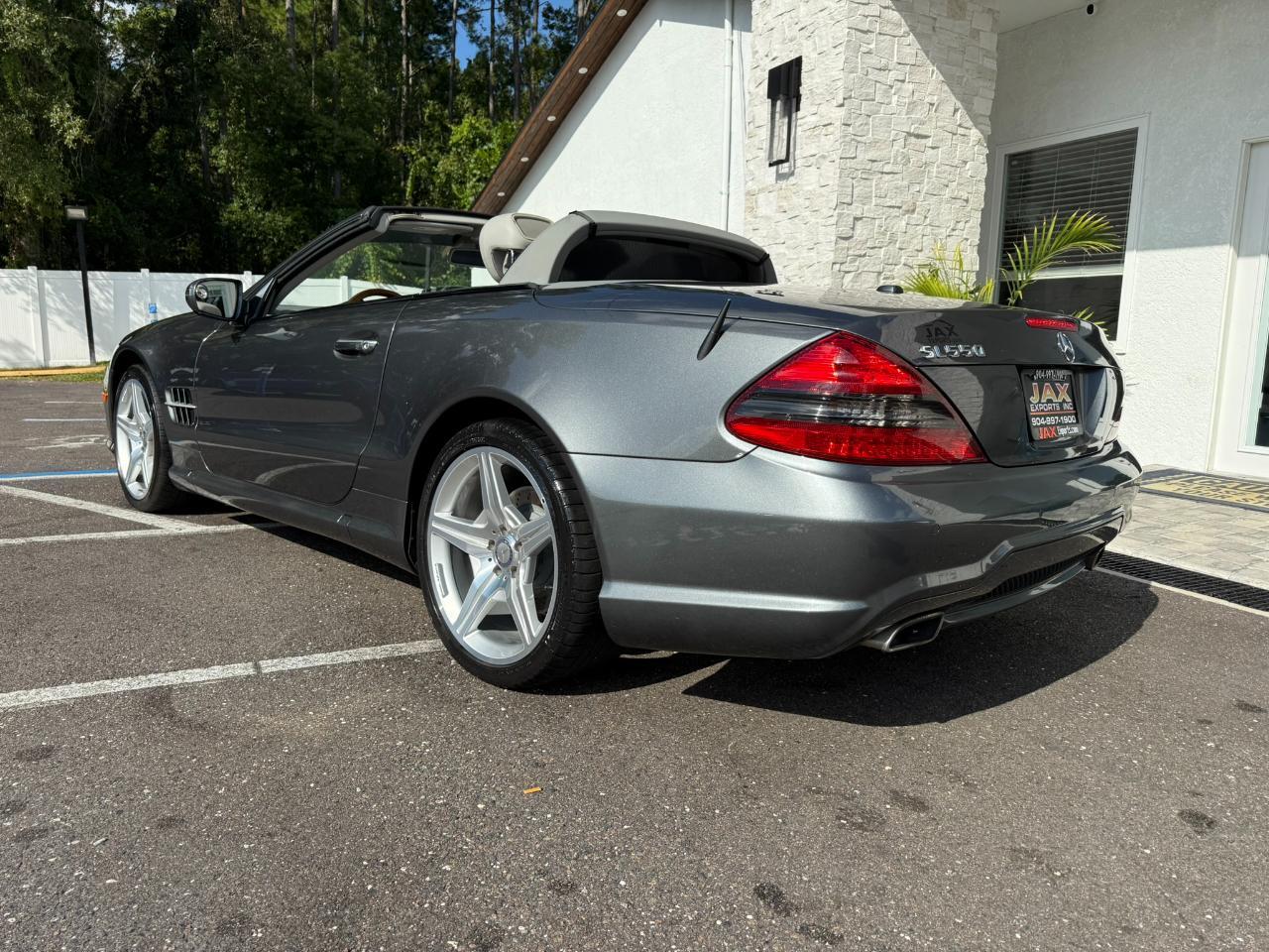 2012 Mercedes-Benz SL-Class 2dr Roadster SL 550