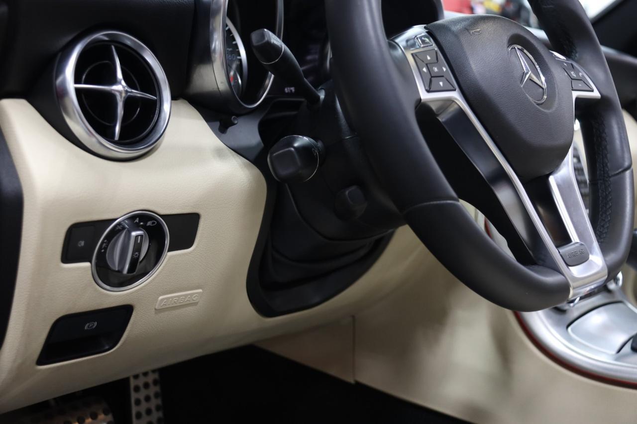 2012 Mercedes-Benz SLK 350 AMG Sport 2dr Roadster Skokie IL
