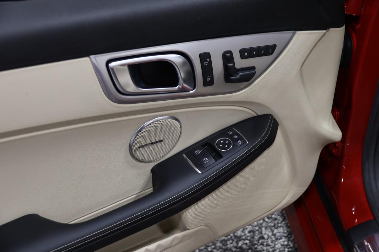 2012 Mercedes-Benz SLK 350 AMG Sport 2dr Roadster Skokie IL