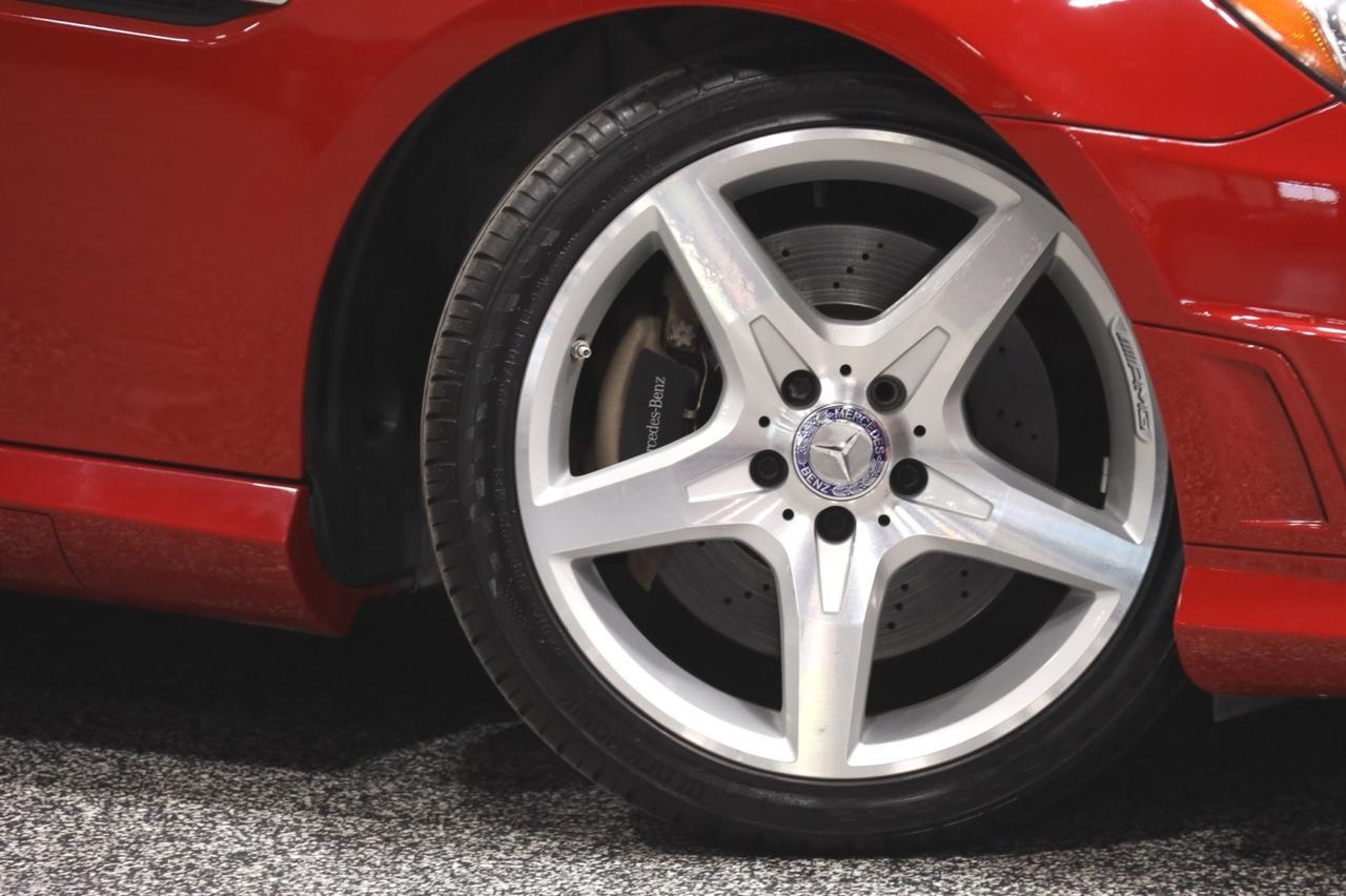 2012 Mercedes-Benz SLK 350 AMG Sport 2dr Roadster Skokie IL