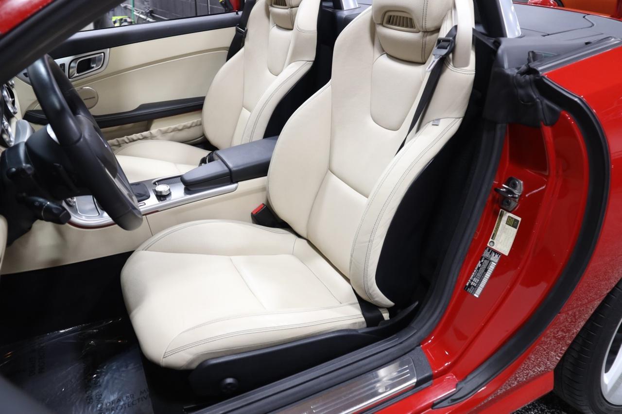 2012 Mercedes-Benz SLK 350 AMG Sport 2dr Roadster Skokie IL