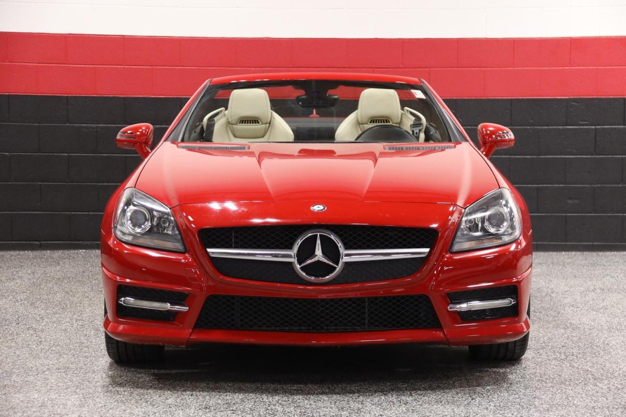 2012 Mercedes-Benz SLK 350 AMG Sport 2dr Roadster Skokie IL