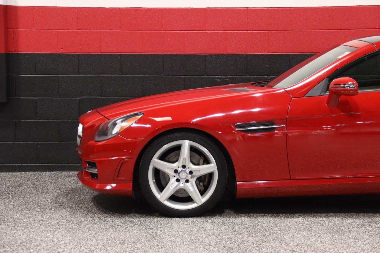 2012 Mercedes-Benz SLK 350 AMG Sport 2dr Roadster Skokie IL