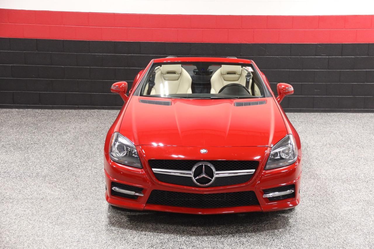 2012 Mercedes-Benz SLK 350 AMG Sport 2dr Roadster Skokie IL
