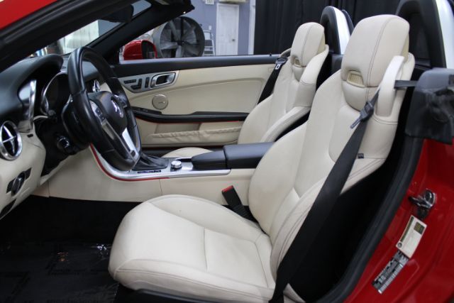 2012 Mercedes-Benz SLK 350 Sport