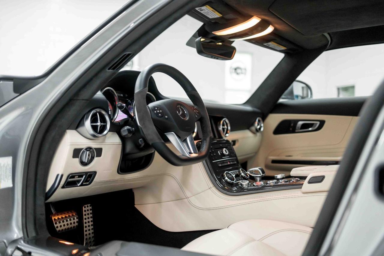 2012 Mercedes-Benz SLS AMG SLS AMG