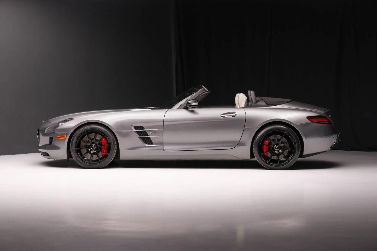 2012 Mercedes-Benz SLS AMG&reg; Base Indianapolis IN