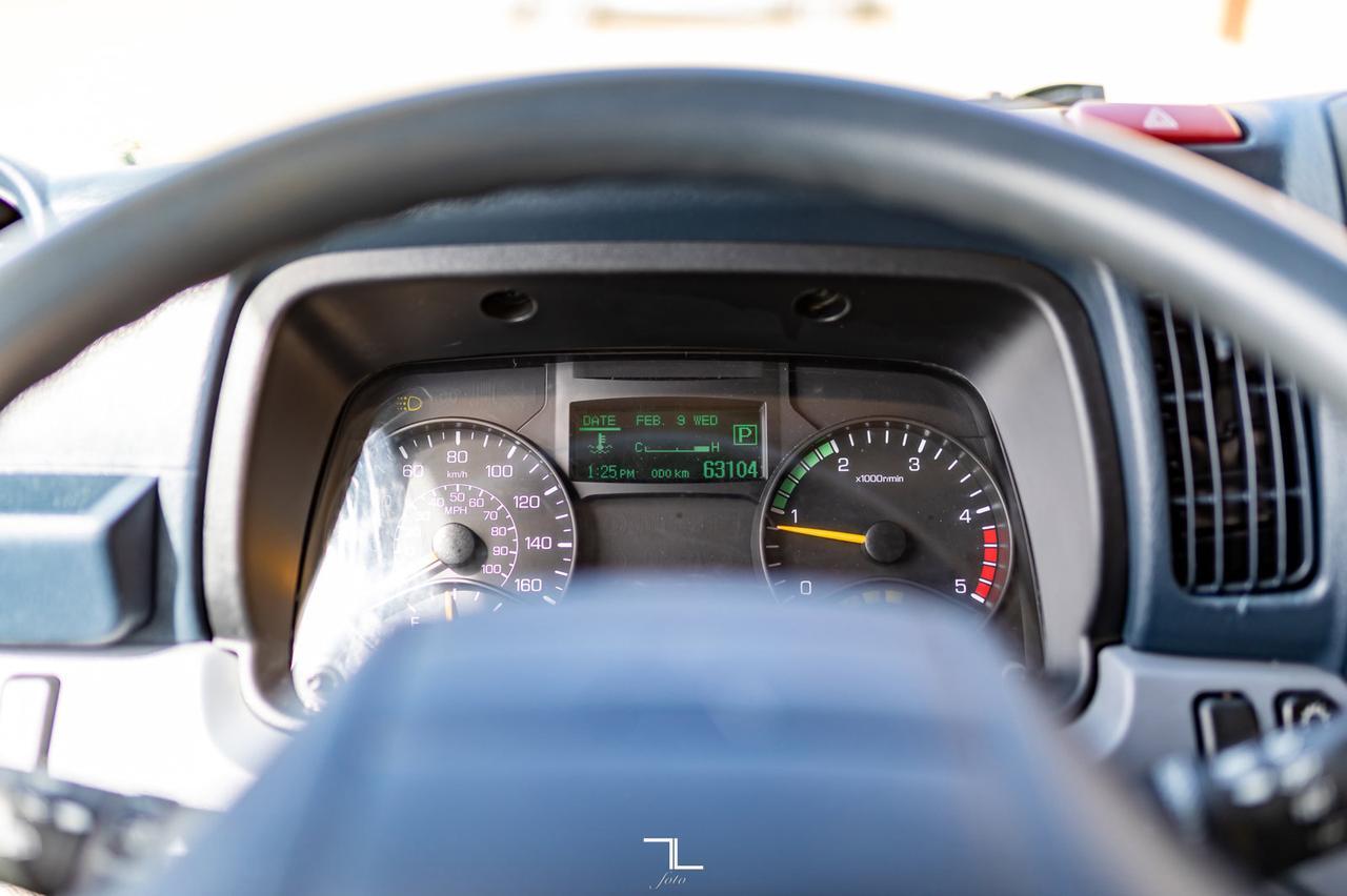 2012 Mitsubishi Fuso 4x2 Crew Cab & Chassis Diesel Red Deer AB