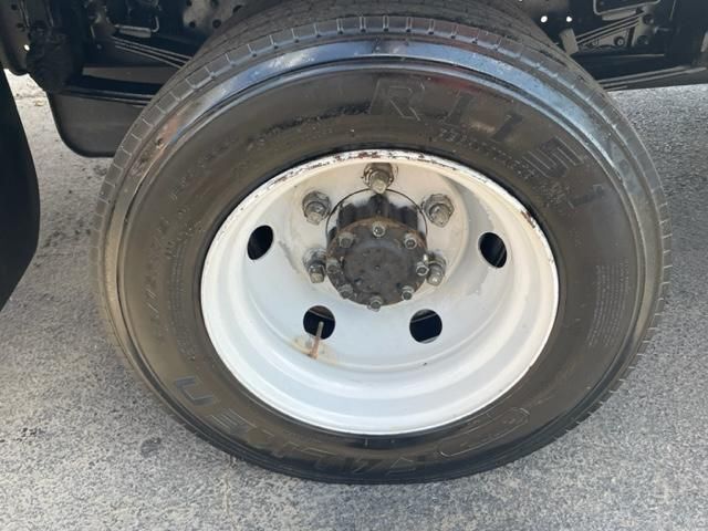 2012 Mitsubishi Fuso FE FE Mitsubishi Fuso FEC725 Charlotte NC