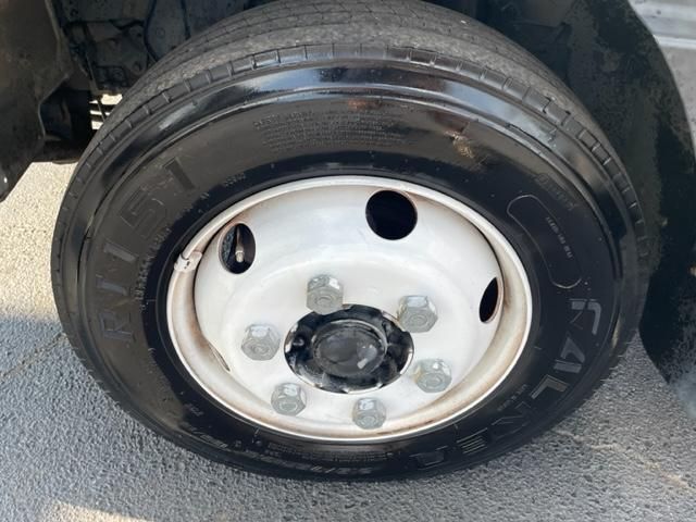 2012 Mitsubishi Fuso FE FE Mitsubishi Fuso FEC725 Charlotte NC