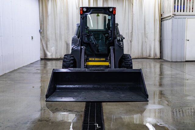 2012 New Holland L230 Skid Steer Diesel Red Deer AB
