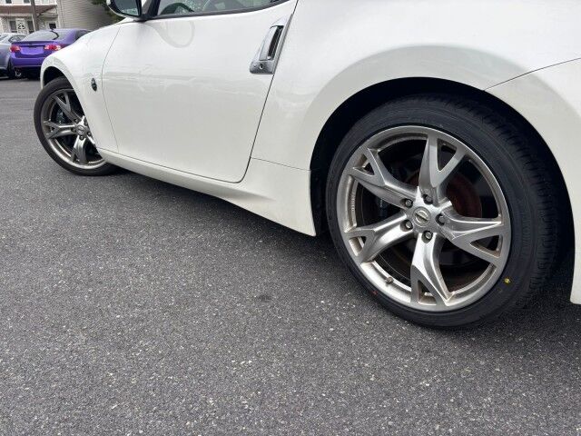 2012 Nissan 370Z  Whitehall PA